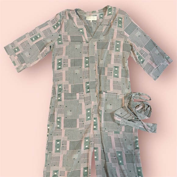 FRENCH MAUVE PINK AND GREEN GEOMETRIC JUMPSUIT WITH WAIST TIE SZ MEDIUM - Picture 4 of 6